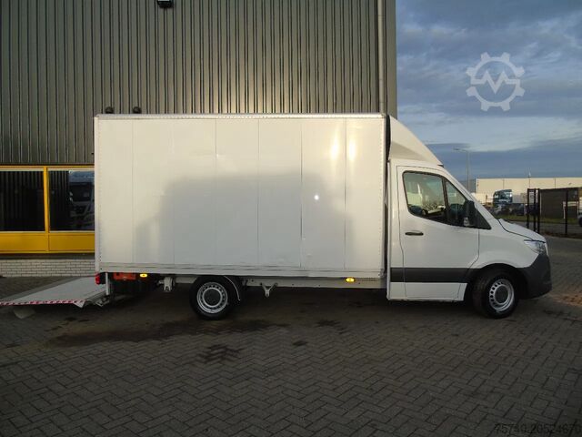 Suitcase Mercedes-Benz Sprinter 314 + lift
