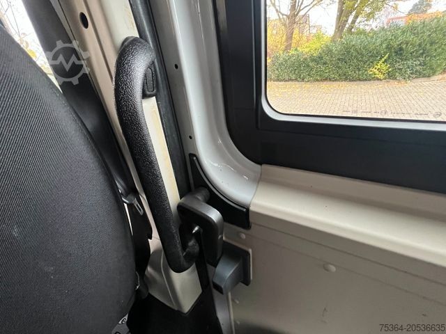 Kleinbus FIAT Ducato 3.0 Natural Power/CNG/Benzin 9 Sitze Pdc