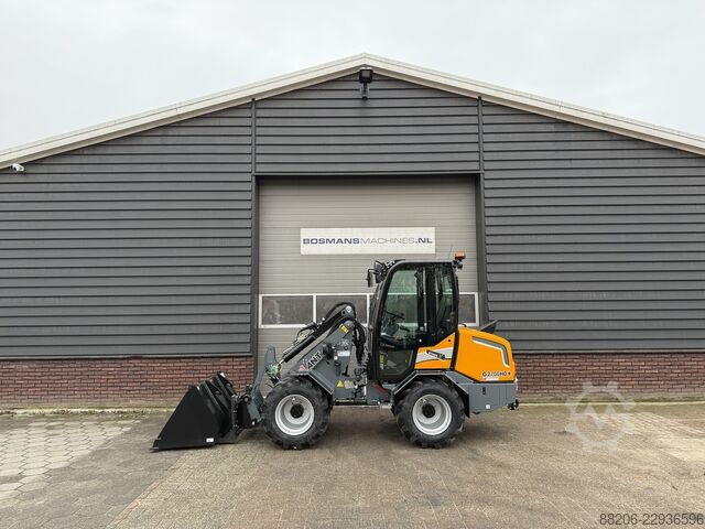 GIANT G2700 HD+ with cab mini loader NEW GIANT G2700 HD+ met cabine minishovel NIEUW
