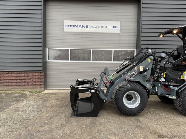 Giant Pelican Bucket Agri 140 cm GIANT Pelikaanbak Agri 140cm