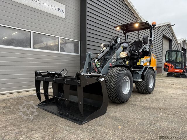 Giant Pelican Bucket Agri 140 cm GIANT Pelikaanbak Agri 140cm