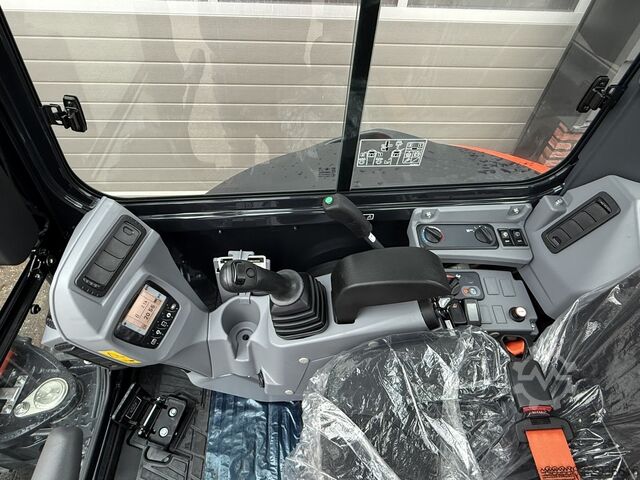 Kubota KX037 HI mini excavator NEW €740 LEASE KUBOTA KX037 HI minigraver NIEUW €740 LEASE