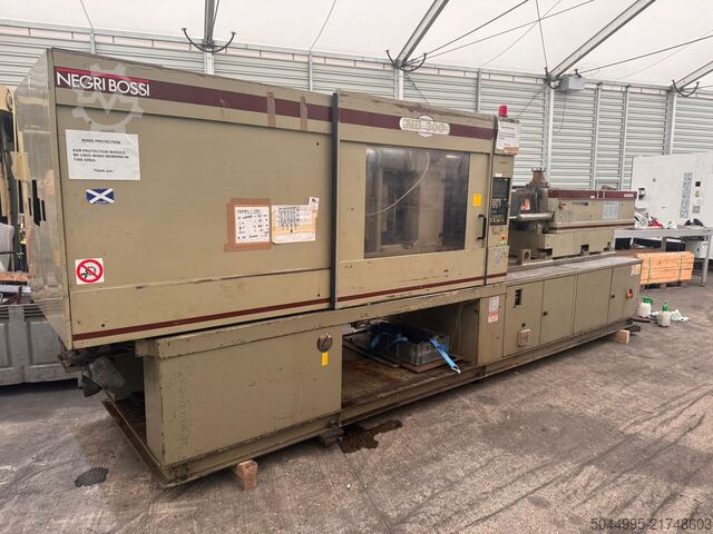 Injection molding machine Negri Bossi NB 300T