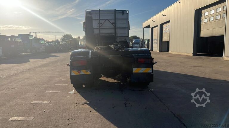 Standard tractor MAN TGA 33.530 (GRAND PONT / BIG AXLE)