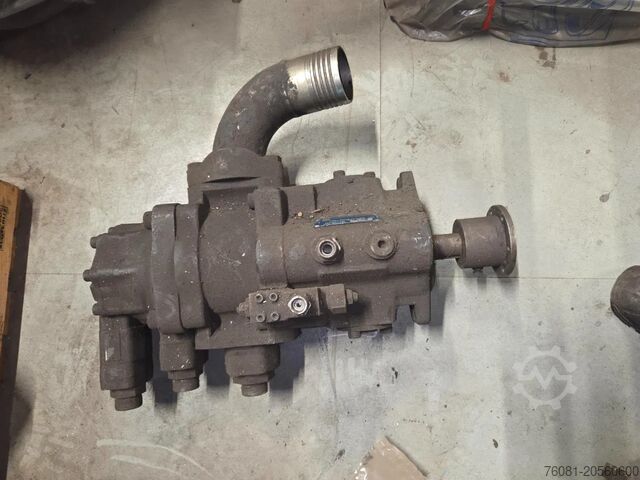 Kran Palfinger plunjerpomp