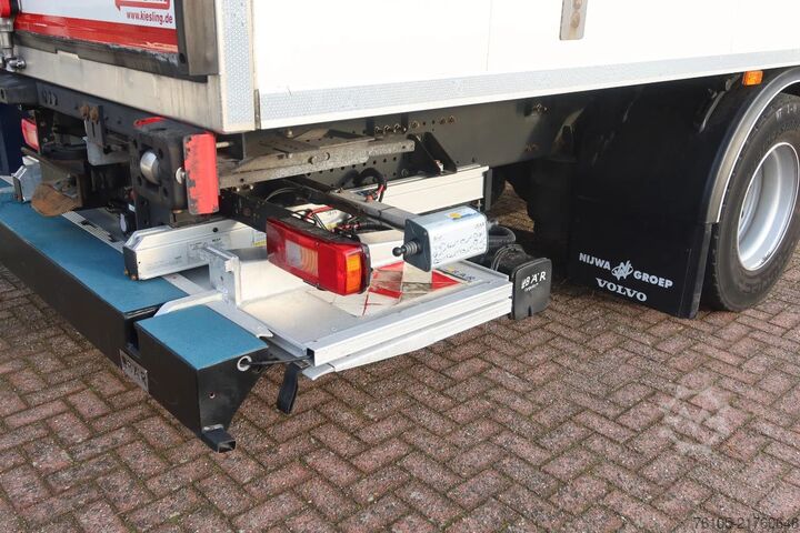 Refrigerated/freezer transport Volvo FE 280 4x2 Carrier Supra 1250 Koel/ Vries+ BAR ...