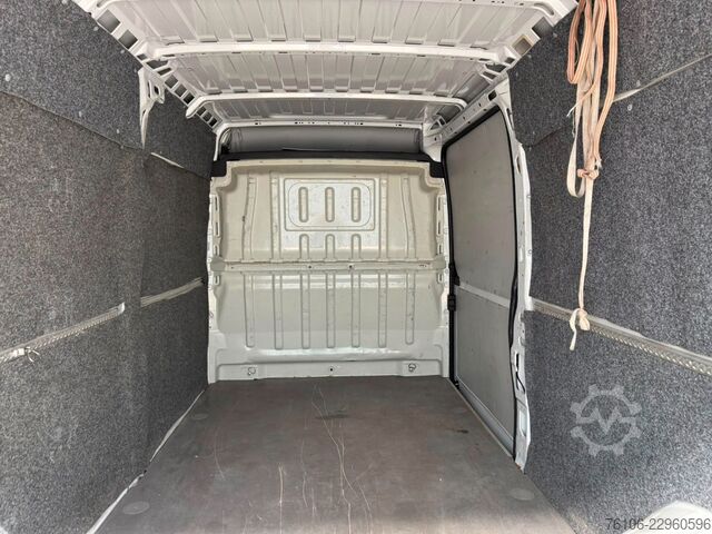 Panel van FIAT Ducato Maxi Grossr.-Kasten 35 140 L5H2