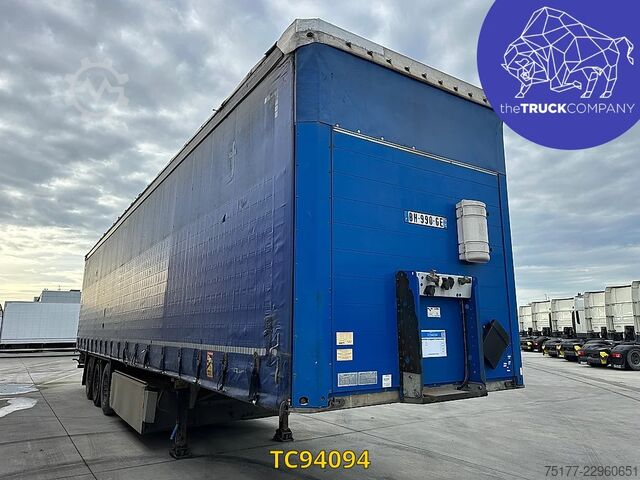 Sliding tarpaulins Schmitz Cargobull 