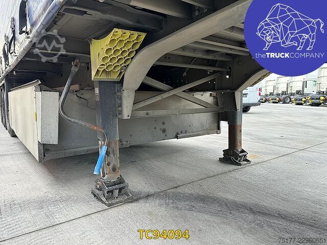 Sliding tarpaulins Schmitz Cargobull 