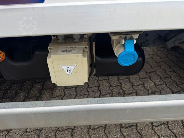 Kühltransporter IVECO Daily 35C14 Tiefkühlkoffer mit LBW **Carrier***