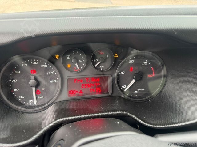 Kühltransporter IVECO Daily 35C14 Tiefkühlkoffer mit LBW **Carrier***