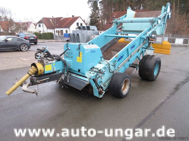 Municipal vehicle Kässbohrer BeachTech STR 2000 BeachCleaner