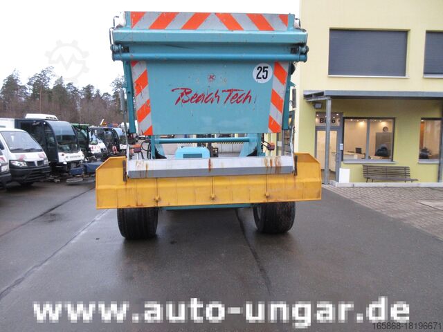 Municipal vehicle Kässbohrer BeachTech STR 2000 BeachCleaner