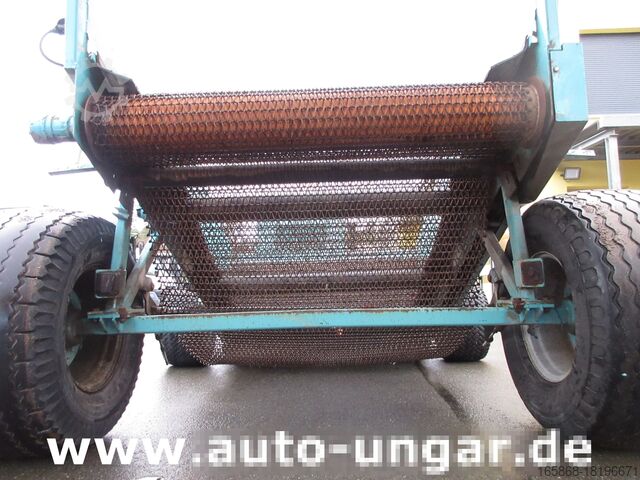 Municipal vehicle Kässbohrer BeachTech STR 2000 BeachCleaner