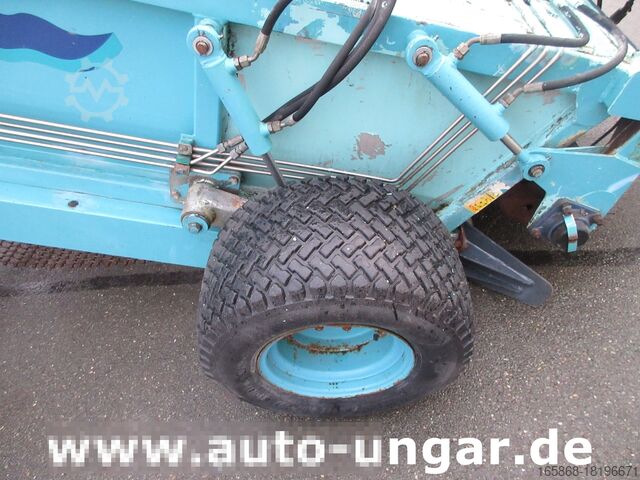 Municipal vehicle Kässbohrer BeachTech STR 2000 BeachCleaner