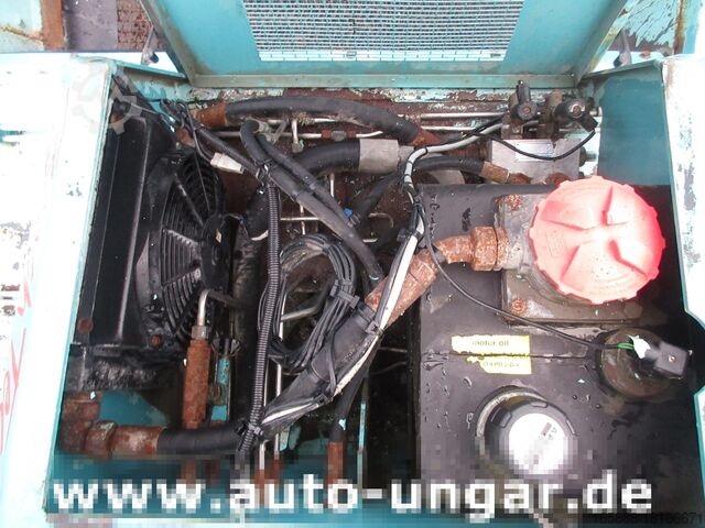 Municipal vehicle Kässbohrer BeachTech STR 2000 BeachCleaner