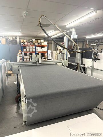 Flachbett-Schneidemaschine Kongsberg XP24 FLATBED CUTTER