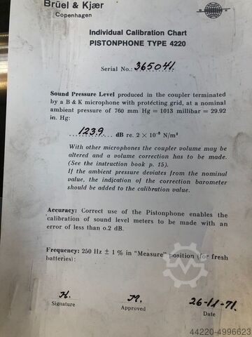 Pistonphone Acoustic Calibrator Brüel & Kjaer 4220