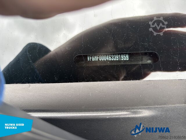 High-roof van Renault Master T35 L1H1 Trekhaak + Navigatie