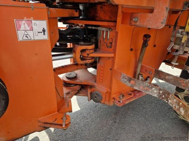 Wheel loader Hitachi LX170E