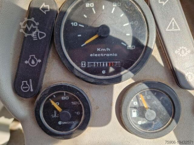 Wheel loader Hitachi LX170E