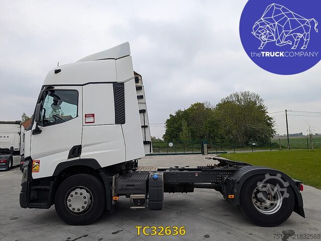 Standard-SZM Renault T 440