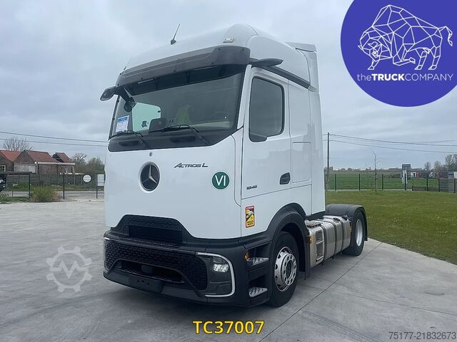 Standard-SZM Mercedes-Benz Actros L Pro Cabin 1845