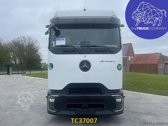 Standard-SZM Mercedes-Benz Actros L Pro Cabin 1845