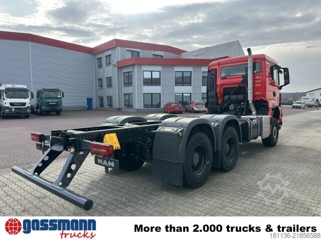 Standard tractor unit MAN TGS 33.540 6x6 BB CH, Navi, Motorabtrieb