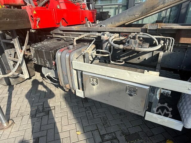 DAF CF 85.410 | HMF 1820 | AJK Hydrolift | 6x4 | Year 2009 | Only 300.000KM DAF CF 85.410 | HMF 1820 | AJK Hydrolift | 6x4 | Ye...