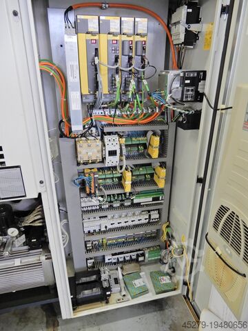 CNC lathe Spinner TC400