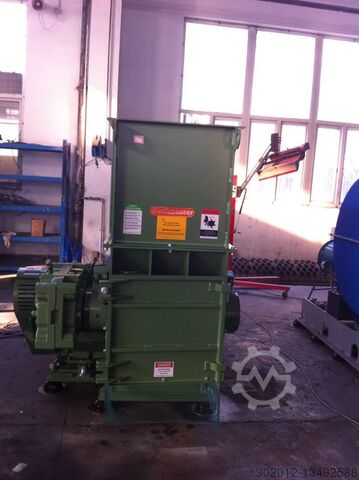 Single-shaft shredder Crushmaster Q 110