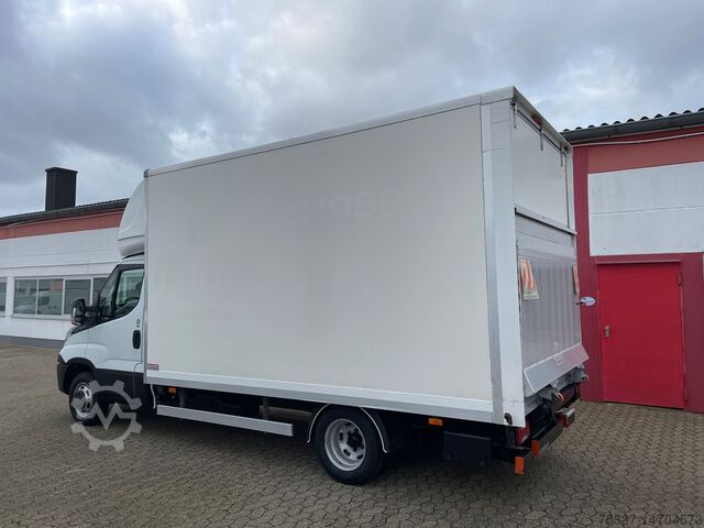 Transporter mit Koffer Iveco Daily 35C15 Koffer 4.2m Ladebordwand