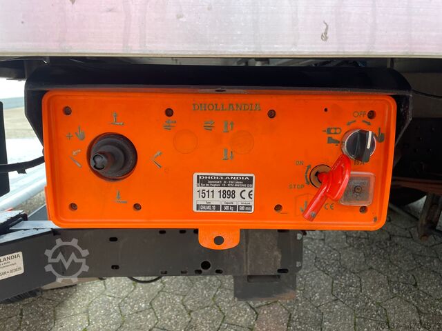 Transporter mit Koffer Iveco Daily 35C15 Koffer 4.2m Ladebordwand