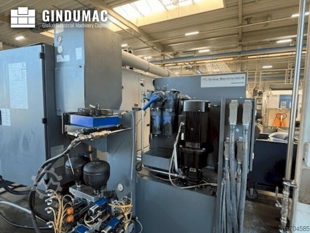 VERTIKALES BEARBEITUNGSZENTRUM CHIRON FZ 15 KWM HS