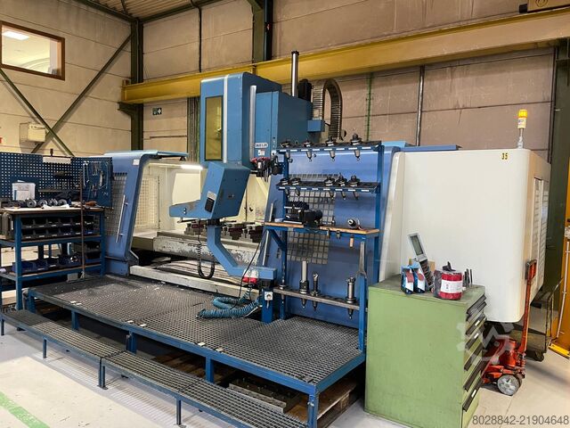 Vertical machining center DAHLIH DL-MCV2600