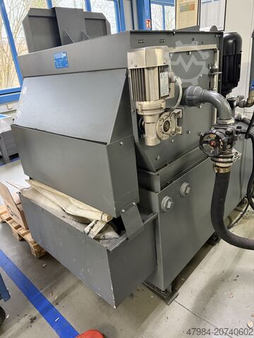 CNC vertical machining center STAMA MC 526