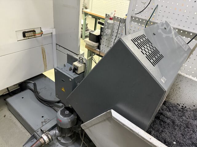 CNC vertical machining center STAMA MC 526