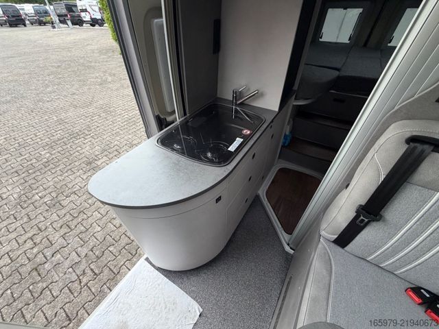 Kastenwagen Wohnmobil / Campervan PÖSSL Summit 640 R