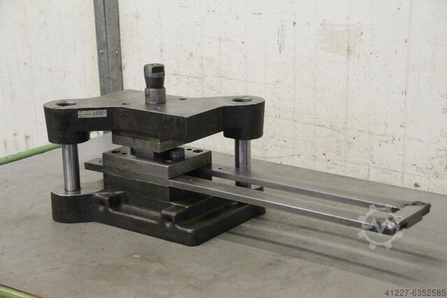 2-column punching tool VEB Auer Werkzeugbau A 125 x 250
