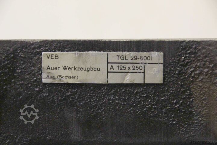 2-column punching tool VEB Auer Werkzeugbau A 125 x 250