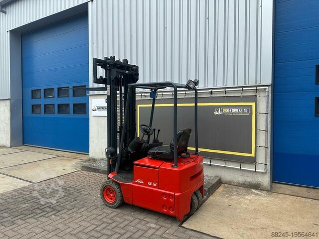 VS-22274 Electric triplex forklift Linde E12 with sideshift LINDE E12/324