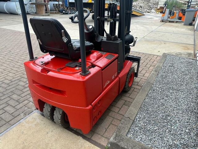 VS-22274 Electric triplex forklift Linde E12 with sideshift LINDE E12/324