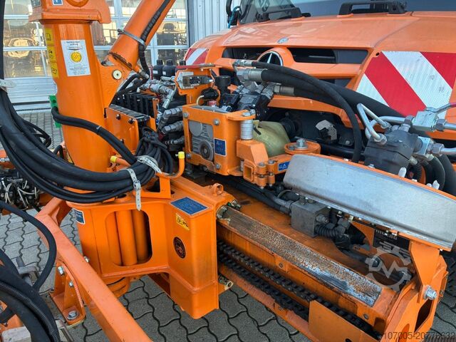 Sonstige Mercedes-Benz Unimog U 427 mit Mulag Kombinationmähwerk MKM 700