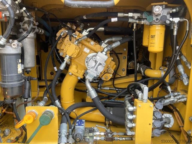 Raupenbagger CAT 329 E LN