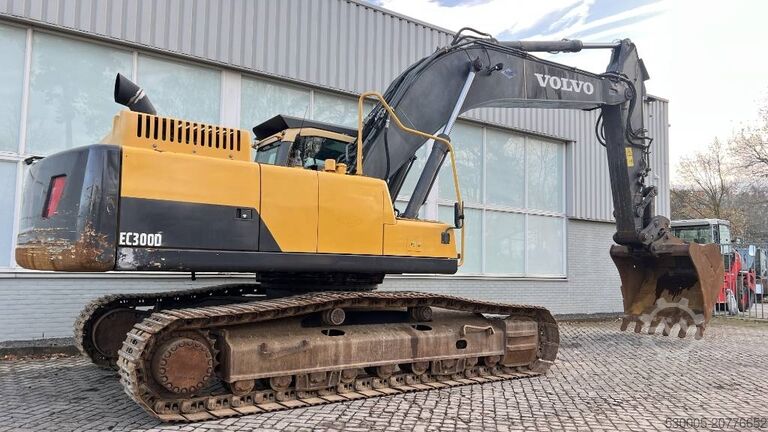 Raupenbagger Volvo EC 300 D L
