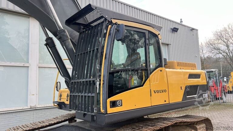 Raupenbagger Volvo EC 300 D L