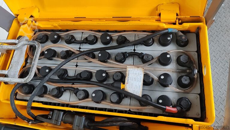 Niederhubwagen Jungheinrich ERE 225 2.5t/ 2021y/ 4431h