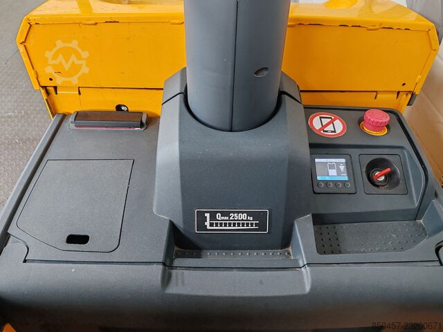 Niederhubwagen Jungheinrich ERE 225 2.5t/ 2021y/ 4431h