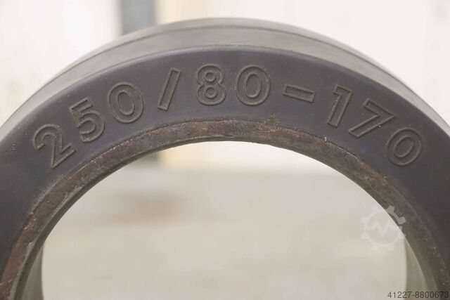 Heavy duty roller Gumasol 250/80-170